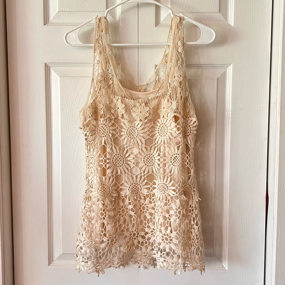 Ultra Pink Crochet Sleeveless Top - Picture 2 of 3